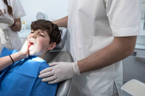 Best Tooth Infection Emergency Dentist  in Menahga, MN